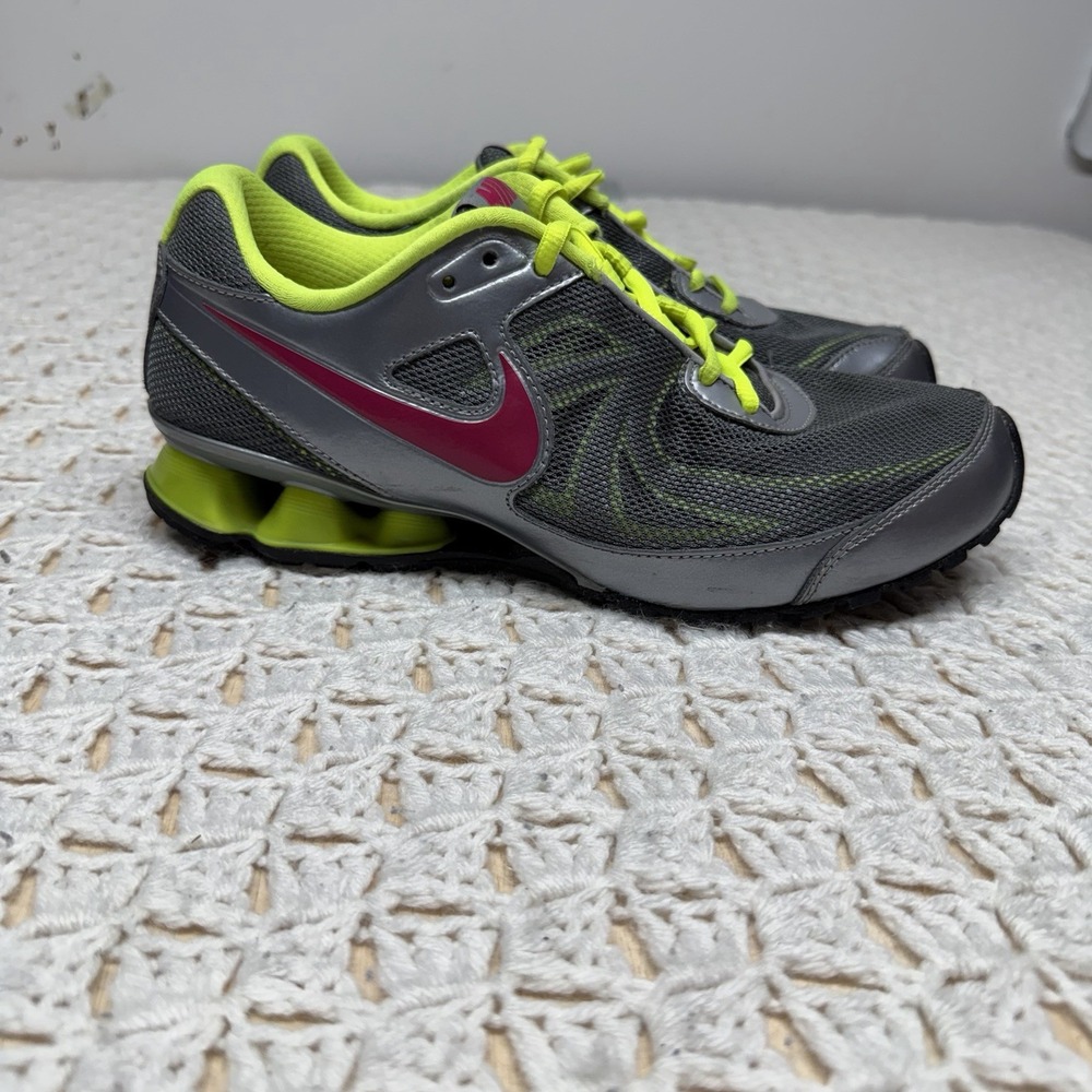 Nike Reax Run 7 Running Shoes Women Size 9.5 Gray Pink Neon Green 525755-001